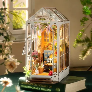 ROLIFE - Book Nook Garden House